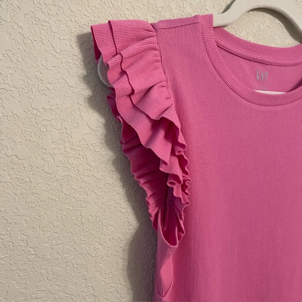 Gap Ruffle Sleeve Top NWOT - Picture 3 of 5